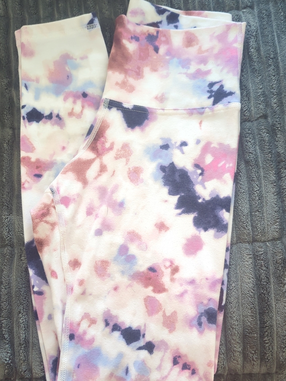 Old Navy Women's Pink, Purple and Blue Tie-Dye High Rise Balance Leggings